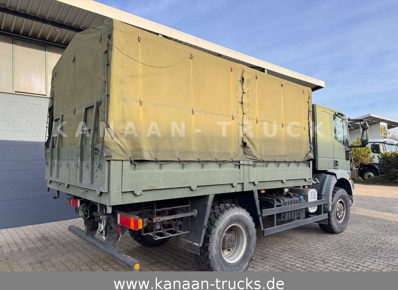 Iveco ML100E22WM-BW 4x4 Miltär Camper Exped - Camión lona: foto 4 Iveco ML100E22WM-BW 4x4 Miltär Camper Exped - Camión lona: foto 4