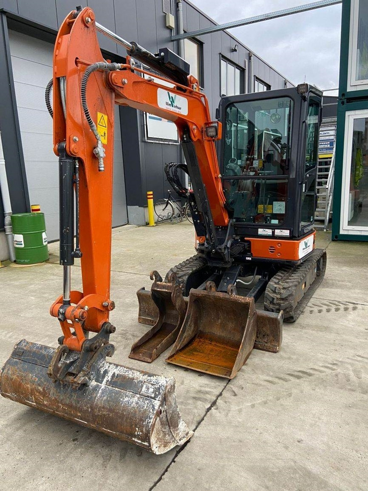 Hitachi ZX33U-6 (7294) - Miniexcavadora: foto 2 Hitachi ZX33U-6 (7294) - Miniexcavadora: foto 2
