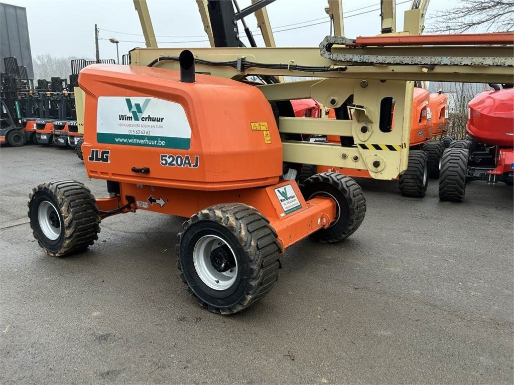 JLG 520AJ (2633) - Plataforma articulada: foto 2 JLG 520AJ (2633) - Plataforma articulada: foto 2