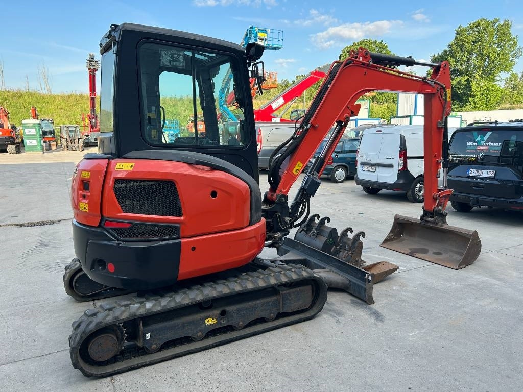Kubota U 36-4 - Miniexcavadora: foto 4 Kubota U 36-4 - Miniexcavadora: foto 4