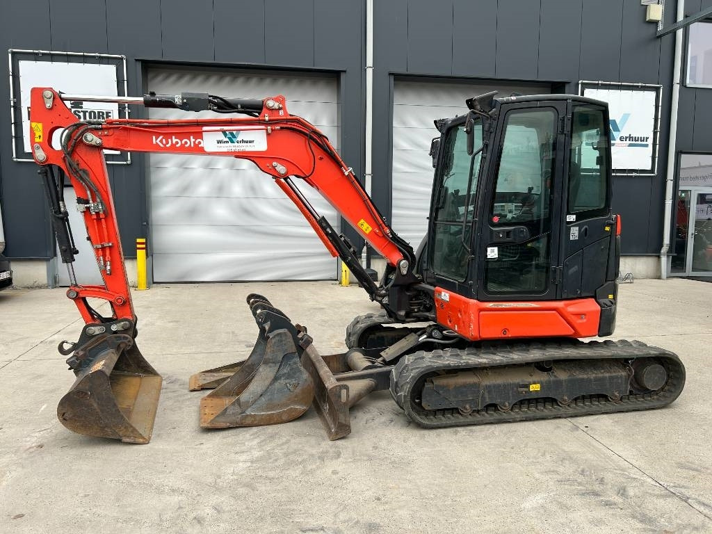 Miniexcavadora Kubota U 50: foto 1