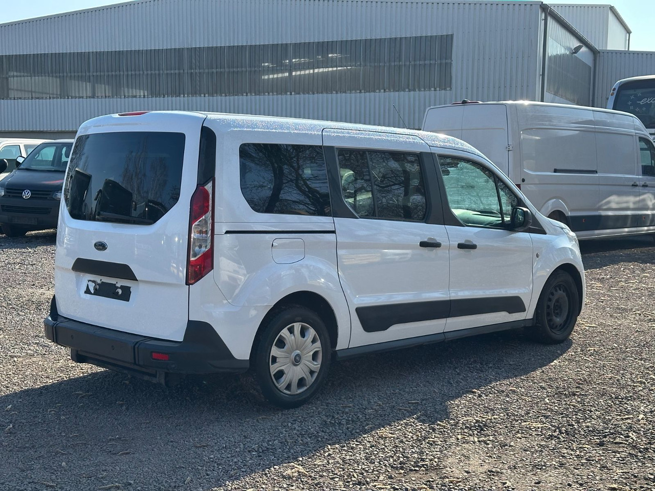Ford Grand Tourneo 1.5 EcoBlue 74kW Auto Trend - Furgoneta de pasajeros: foto 2 Ford Grand Tourneo 1.5 EcoBlue 74kW Auto Trend - Furgoneta de pasajeros: foto 2