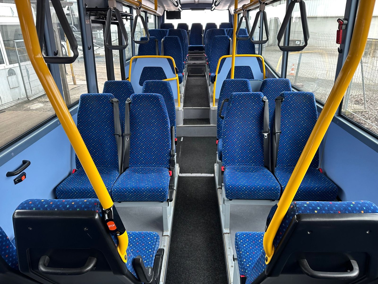 Iveco Irisbus Crossway LE SFR 162 *AC*100 km/h*Schalt Iveco Irisbus Crossway LE SFR 162 *AC*100 km/h*Schalt - Autobús urbano: foto 5 Iveco Irisbus Crossway LE SFR 162 *AC*100 km/h*Schalt Iveco Irisbus Crossway LE SFR 162 *AC*100 km/h*Schalt - Autobús urbano: foto 5