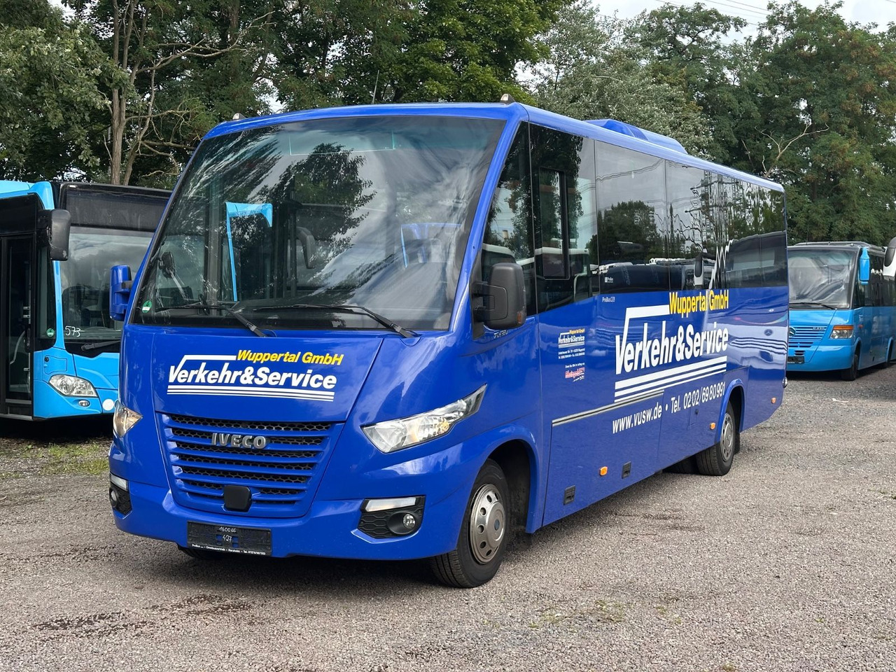 Iveco Rapido 70C18 (wenig Km*7.2t*33 Sitze) Rosero - Minibús, Furgoneta de pasajeros: foto 2 Iveco Rapido 70C18 (wenig Km*7.2t*33 Sitze) Rosero - Minibús, Furgoneta de pasajeros: foto 2