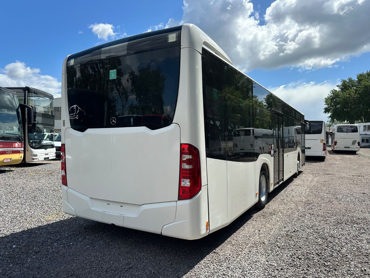Mercedes-Benz O 530 C2 Citaro Euro 6*Klimaanlage - Autobús urbano: foto 2 Mercedes-Benz O 530 C2 Citaro Euro 6*Klimaanlage - Autobús urbano: foto 2