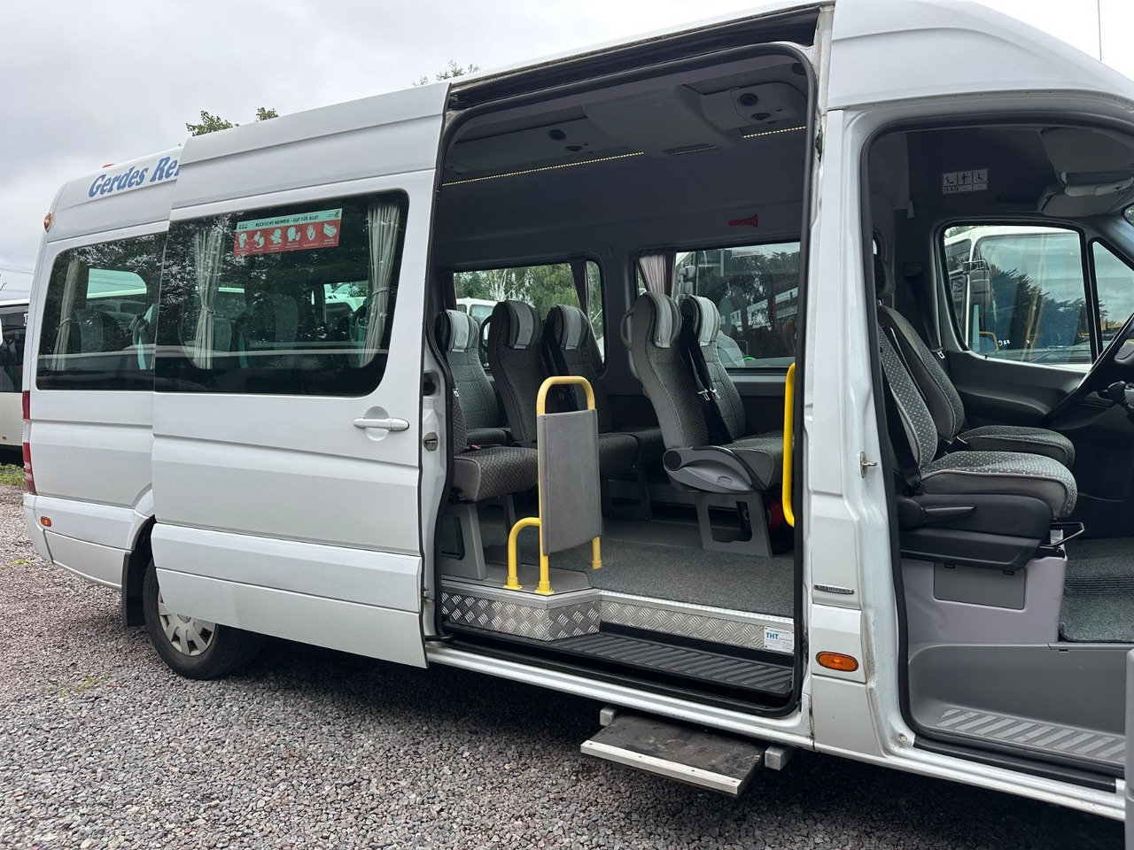 Mercedes-Benz Sprinter 316 CDi (17Sitze*DE*AC*Reise) - Minibús, Furgoneta de pasajeros: foto 3 Mercedes-Benz Sprinter 316 CDi (17Sitze*DE*AC*Reise) - Minibús, Furgoneta de pasajeros: foto 3