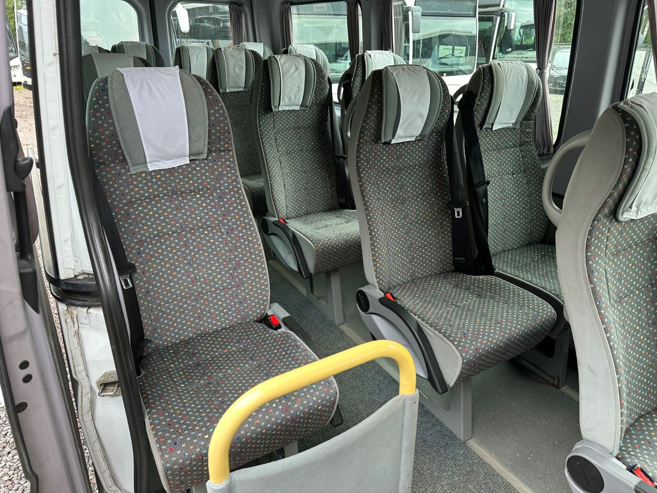 Mercedes-Benz Sprinter 316 CDi (17Sitze*DE*AC*Reise) - Minibús, Furgoneta de pasajeros: foto 5 Mercedes-Benz Sprinter 316 CDi (17Sitze*DE*AC*Reise) - Minibús, Furgoneta de pasajeros: foto 5