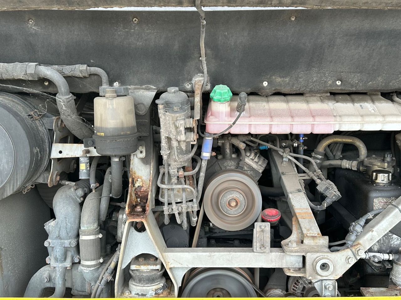 Neoplan P25 Trendliner 3516ÜC Klimaanlage*WC*57 Sitze Neoplan P25 Trendliner 3516ÜC Klimaanlage*WC*57 Sitze - Autocar: foto 3 Neoplan P25 Trendliner 3516ÜC Klimaanlage*WC*57 Sitze Neoplan P25 Trendliner 3516ÜC Klimaanlage*WC*57 Sitze - Autocar: foto 3