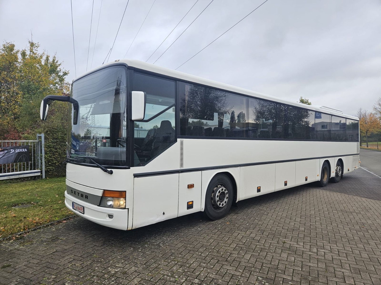Setra S 317 UL (66 Sitze*Schalt*TOP) - Autobús suburbano: foto 5 Setra S 317 UL (66 Sitze*Schalt*TOP) - Autobús suburbano: foto 5