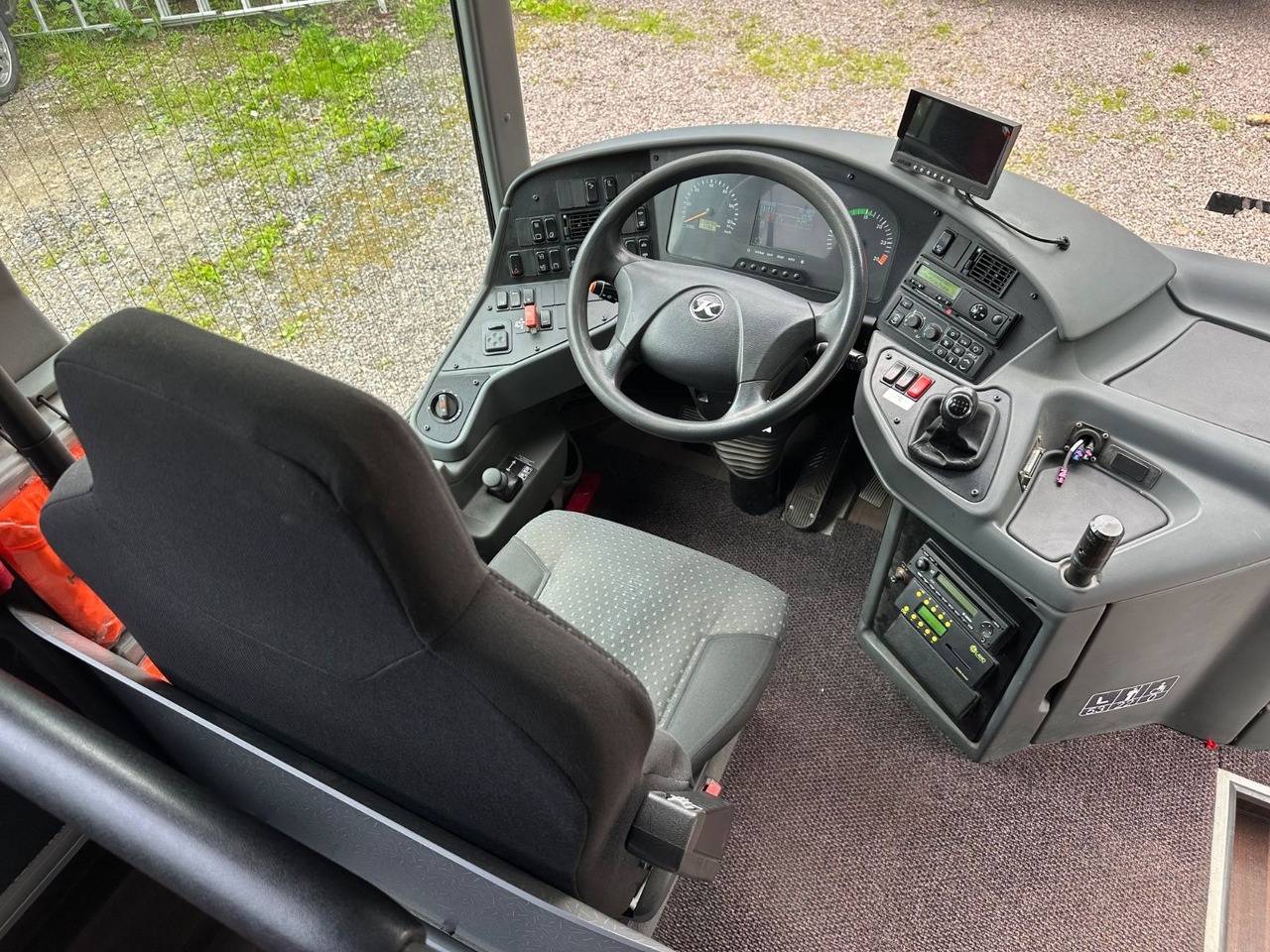 Setra S 415 UL Business (54 SchlafSitze*Klima)UL-GT - Autobús suburbano: foto 5 Setra S 415 UL Business (54 SchlafSitze*Klima)UL-GT - Autobús suburbano: foto 5